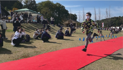 かけっこアタック in 歌舞伎町シネシティ広場